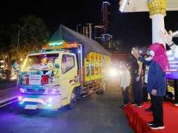 Kelangkaan Minyak Goreng di Jatim Belum Teratasi, Khofifah Gelontor 3.500 Ton ke 17 Daerah