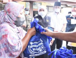 Kelangkaan Minyak Goreng di Jatim Belum Teratasi, Khofifah Sampai Sentil Distributor