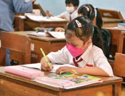 Surabaya Kembali Gelar PTM 100 Persen, Eri Cahyadi: Wajib Dapat Izin Orang Tua