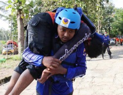Turun ke Lamongan, Anak Surya Paloh Pantau Simulasi Baret Rescue Nasdem Jatim