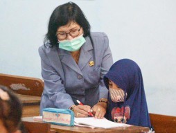 Uang Jaspel Tenaga Pendidik PAUD di Surabaya Cair, Segini Besarannya