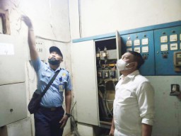 Sidak Pasar, DPRD Surabaya Temukan APAR Kedaluwarsa dan Instalasi Listrik Tak Aman