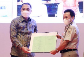 Dukung Kinerja BPN II, Eri Cahyadi Hibahkan Aset Pemkot Surabaya Senilai Rp 22 M