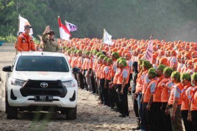 Teguhkan Diri Patriot NKRI, PKS Jatim Gembleng Ribuan Kader di Pantai Ngantep Malang