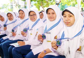 Kado Bupati Lamongan di HUT ke-77 RI: Anggarkan Rp 7,35 M untuk Beasiswa 7.230 Pelajar