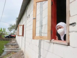 Serahkan 7 Unit Rutilahu di Sidoarjo, Khofifah Upayakan Tempat Tinggal Layak Huni bagi Warga Tak Mampu