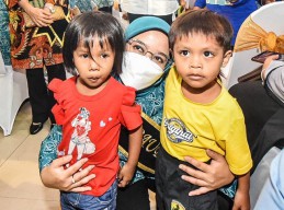 Jempolan Baru 2 Tahun Surabaya Dipimpin Eri Cahyadi, Kasus Stunting Turun Tajam dari 12.788 Jadi 1.055