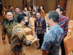 Gedung Diobok-obok KPK, Pimpinan dan Anggota DPRD Jatim Berkumpul di Yogyakarta