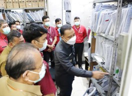 Surabaya Lepas dari Bayang-bayang Risma, Survei SSC: Dipimpin Eri Cahyadi Semakin Baik!