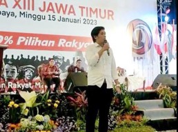 Tampil di Panggung Musra XIII Jatim, Mahasiswa Tegas Tolak Usulan Jokowi 3 Periode!