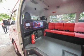 Urai Kemacetan, 52 Unit Angkutan Feeder di Surabaya Resmi Beroperasi!