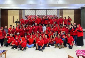 Tekad Wujudkan Hattrick Pemilu, PDIP Surabaya Rapatkan Barisan Kader Lewat Bukber!