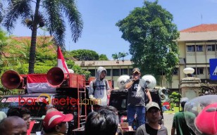 Bupati Muhdlor Minta PT PGI Hentikan Pengurukan Lahan di Desa Kemangsen: Penuhi Dulu Seluruh Perizinan!