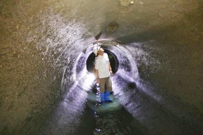 Momen HJKS ke-730, Wali Kota Eri Cahyadi Komitmen Tuntaskan Genangan di Surabaya