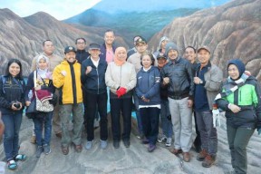 Gunung Ijen Ditetapkan sebagai UNESCO Global Geopark, Khofifah Harap Efektif Dongkrak Kunjungan Wisata ke Jatim