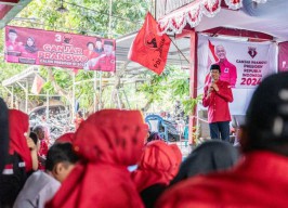 Bulan Bung Karno, PDIP Surabaya Geber Pendirian Posko Ganjar Presiden di Bantaran Sungai