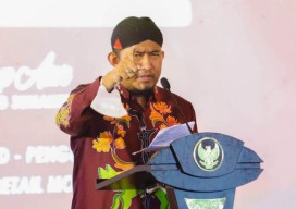 Bursa Pilgub Jatim 2024: Mesin Politik Belum Bergerak, Bupati Fauzi Sudah Ngetop di Wilayah Eri Cahyadi!