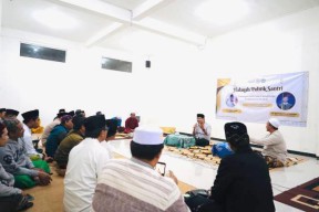 2 Jam Gembleng 'Kaum Sarungan' soal Politik, Anwar Sadad: Pemilu 2024 Beri Ruang Besar bagi Politikus Santri!