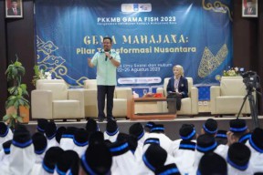 Lecut Motivasi 1.500 Maba FISH Unesa, Ketua Gerindra Jatim Anwar Sadad: Seperti Bertemu Masa Depan!