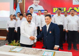Dilantik Jadi Ketua Percasi Jatim, 'Kuda Hitam' Pilgub Jatim 2024 Cak Fauzi Gelorakan Program 1 Pesantren 1 Atlet