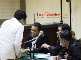 Jadi Perantara Suap Dana Hibah Jatim Rp 2,750 M untuk Sahat, Rusdi Divonis 4 Tahun Penjara!