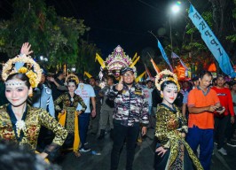 Festival Musik Tong-Tong Sedot Animo Ratusan Ribu Penonton, Bupati Fauzi: Bukti Warga Madura Bersatu!