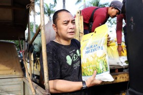 Kebutuhan Beras di Surabaya 15 Ribu Ton per Bulan, Pemkot Jamin Stok Sangat Aman dan Harga Terkendali!