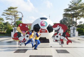 Siap-siap Rek! Besok Pagi Trofi Piala Dunia U-17 Sambangi Surabaya