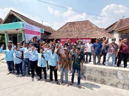 Dukung Prabowo-Gibran, Relawan di Lamongan Deklarasi di Wilayah Kekeringan