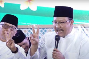 Sekjen PBNU Bolak-balik Sebut “2” di Acara Jatim Bershalawat #2, Kode Ajak Jamaah Pilih Prabowo-Gibran?
