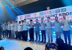 Hadiri Konsolidasi Akbar TKD, Dua Eks Gubernur Jatim Satu Irama Menangkan Prabowo-Gibran!