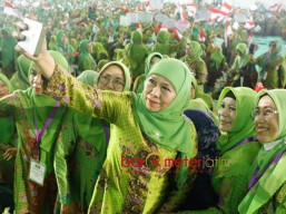 25 Hari Lagi Coblosan Pilpres, Khofifah Baru 'Berkeringat' untuk Prabowo-Gibran Mulai 21 Januari!