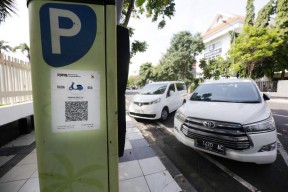 5 Ruas Jalan di Surabaya Jadi Pilot Project Pembayaran Parkir Pakai QRIS, Mana Saja?