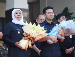 Khofifah Pamit! Pamer 738 Penghargaan, Tinggalkan 4,18 Juta Kemiskinan dan 1,17 Juta Pengangguran