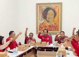 Eri Cahyadi-Armuji Pastikan Kembali Duet di Pilwali Surabaya 2024, Siapa Berani Melawan?