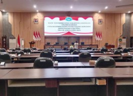 Anggota DPRD Lamongan Bolos Berjamaah, Paripurna KUA-PPAS Batal Digelar!