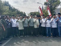 Daftar Pilkada Lamongan, Ghofur-Firosya Diantar Politikus Parpol Pendukung Yuhronur-Dirham!