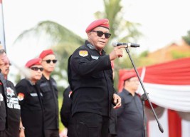 Komarudin Watubun Lecut 5.000 Satgas di Surabaya: Bergerak ketika Megawati dan Simbol PDIP Dilukai!