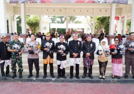 Si Jali dan Si Dura Dikirab di Lamongan, KPU Jatim Apresiasi Komitmen Bupati Yuhronur