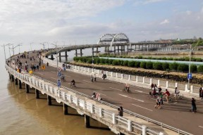 Tekan Biaya, Eri Cahyadi Geser Rute Proyek JLLT Surabaya Beranggaran Rp 7 Triliun!