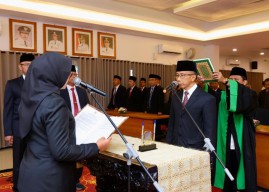 Mujiono Maju Pilkada, Ipuk Lantik Kadis PU Pengairan Jadi Pj Sekda Banyuwangi