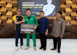 Harumkan Tuban, 13 Atlet dan 4 Kafilah Terima Reward dari Bupati Lindra