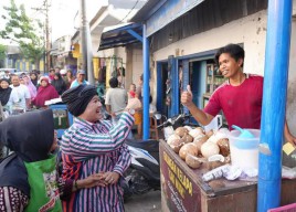 Luluk Tak Canggung Kritik Pasar Yamusari Surabaya: Saya Tak Punya Beban Masa Lalu!