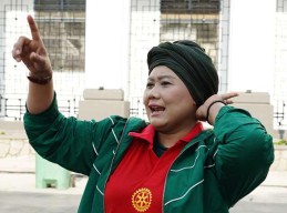 Luluk Terngiang Gubernur Jatim Hanya Diam saat Petani Tembakau Terancam, Sindir Khofifah?