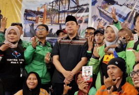 Salam Satu Aspal! Komunitas Ojol Siap Menangkan Risma-Gus Hans