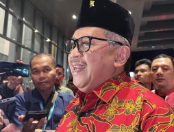 Hasto Turun Beri Dukungan di Debat Pamungkas: Risma akan Buat APBD Jatim Sehat!