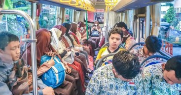 Selama November 2024, Bus Sekolah Surabaya Angkut 5.665 Siswa