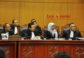 Risma-Gus Hans Diminta Legowo, Tim Hukum: Khofifah Malah 2 Kali Gugat ke MK!