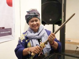 Kalah Telak di Pilgub Jatim, Luluk Sebut Ada Praktik Politik Uang yang Masif!