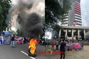 Demo Korupsi Hibah Kencang Sasar Pejabat Pemprov Jatim: Tangkap Yasin hingga Ikmal Putra!